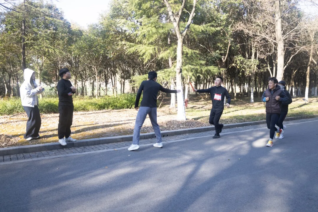 回望2024 启航2025 | 优德88股份2025年度战略年会顺遂召开